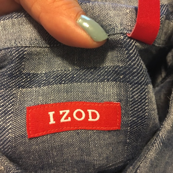 EUC - IZOD short sleeve button down! - Picture 2 of 3